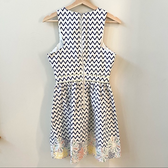 Cute Summer Aztec Skater Dress Size Small - Picture 4 of 8